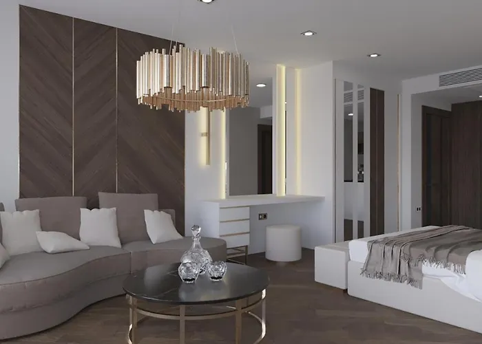 Lara Vista Suits & Spa *