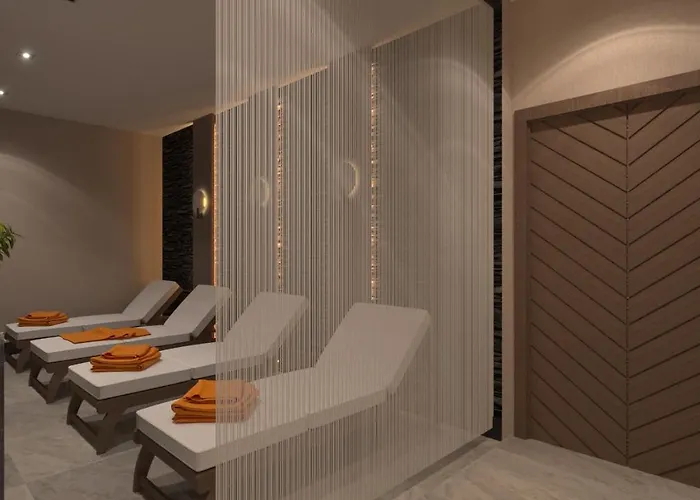 Lara Vista Suits & Spa