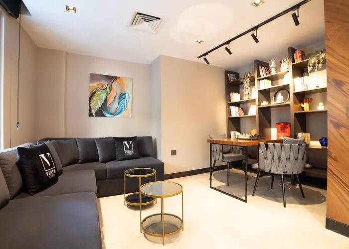 Lara Vista Suits & Spa Hotel *