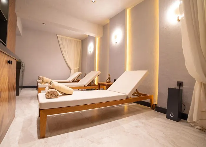 Hotel Lara Vista Suits & Spa