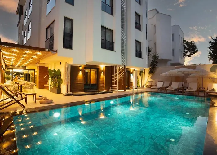 Lara Vista Suits & Spa *