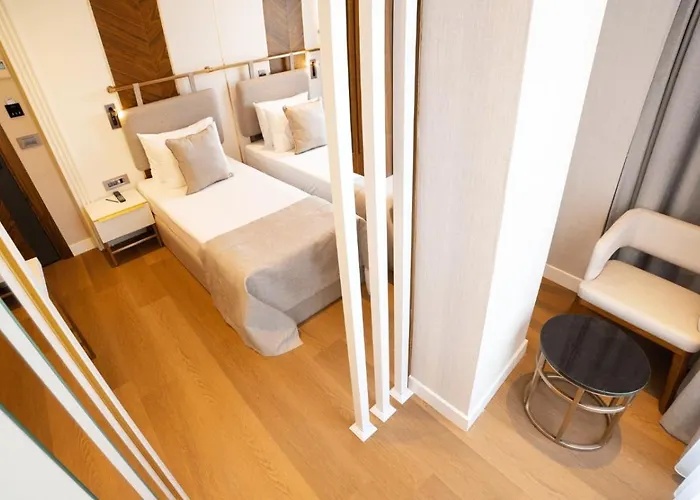 Hotel Lara Vista Suits & Spa