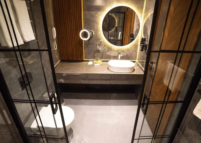 Lara Vista Suits & Spa Hotel