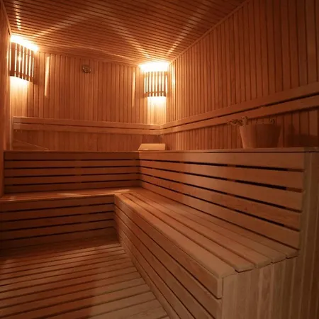 Lara Vista Suits & Spa Szálloda *