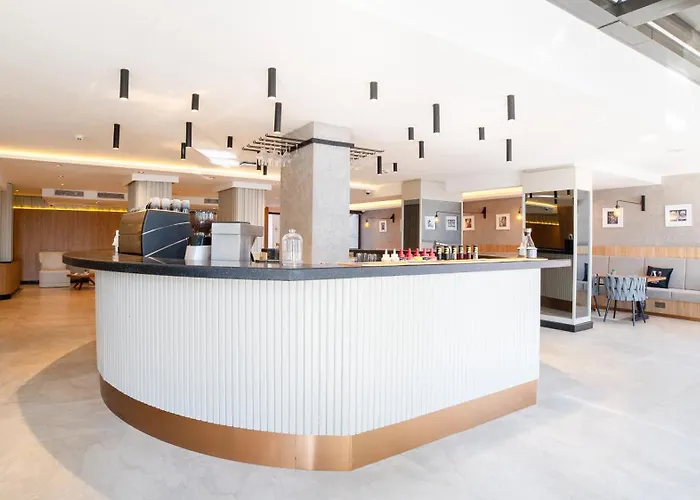 Lara Vista Suits & Spa Hotell