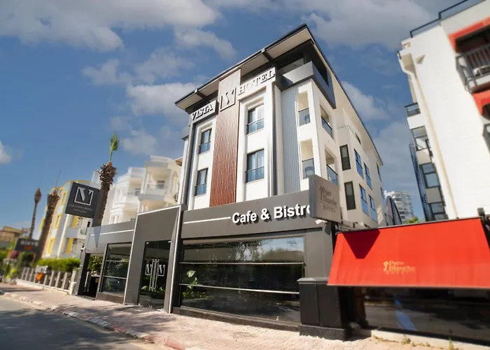 Hotell Lara Vista Suits & Spa *