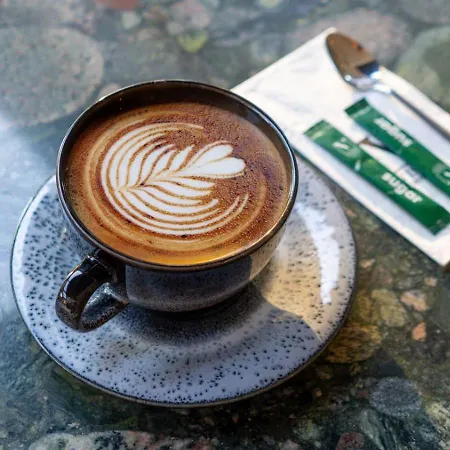 Lara Vista Suits & Spa Hotel *