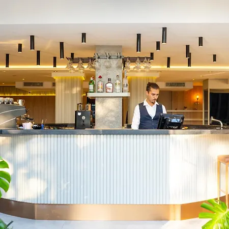 Lara Vista Suits & Spa Hotell *