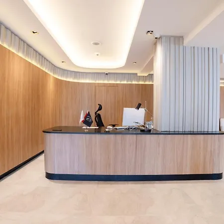 Lara Vista Suits & Spa